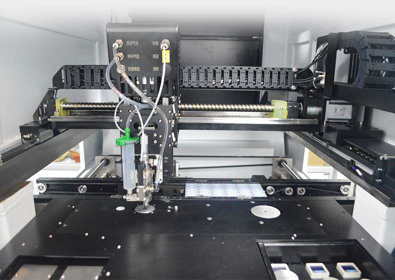 訊博新高速點膠機