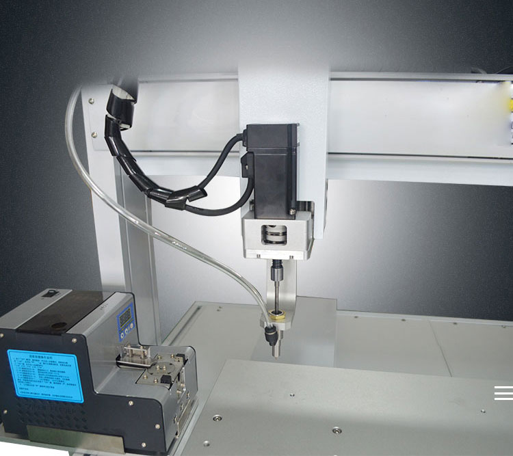 吹吸式自動鎖螺絲機使用注意事項有哪些？-深圳訊博科技-多功能非標螺絲機_全自動視覺螺絲機_大型鎖螺絲機廠家