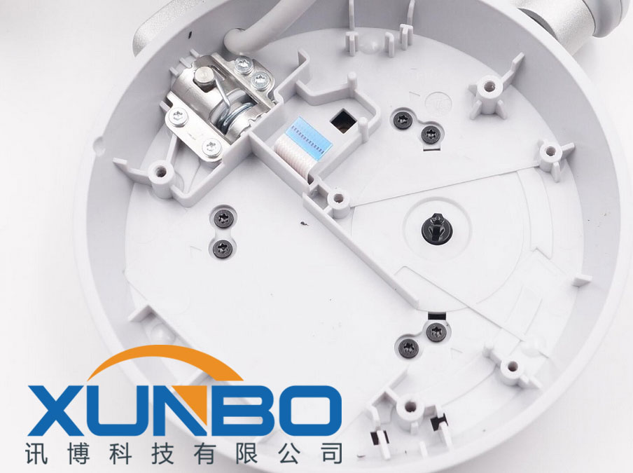 訊博頭戴式耳機螺絲機鎖付工藝介紹-深圳訊博科技-多功能非標螺絲機_全自動視覺螺絲機_大型鎖螺絲機廠家