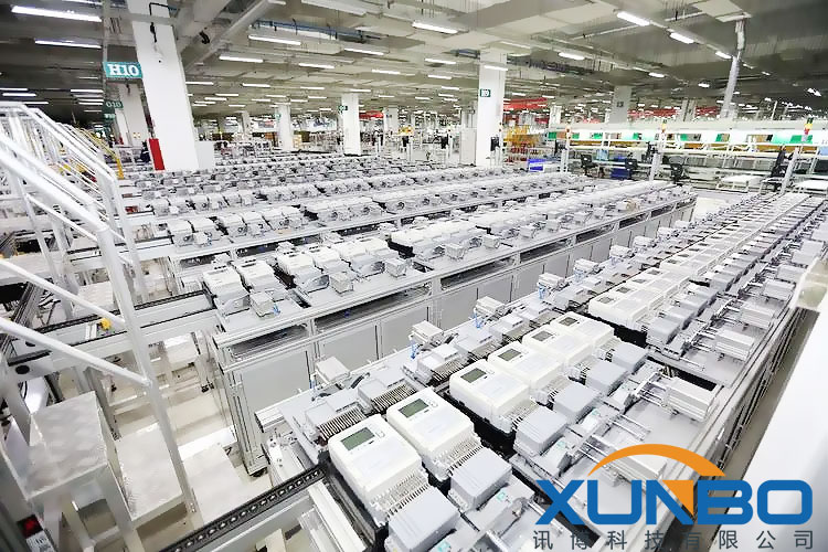 智能電表生產車間-訊博鎖螺絲機